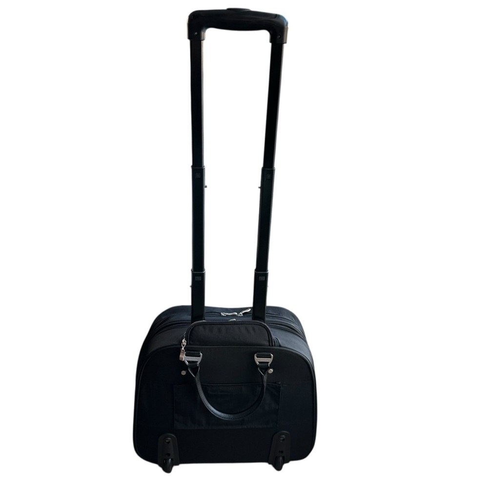NWOT Baggallini Roller Bag Luggage Carry On Black - Picture 11 of 11